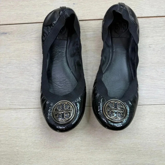 Tory Burch Black Patent Caroline Ballet - Picture 1 of 5